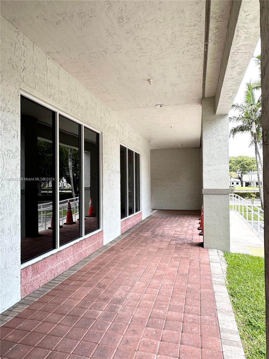 Office for Sale in FL 33172-1627 Florida 33172